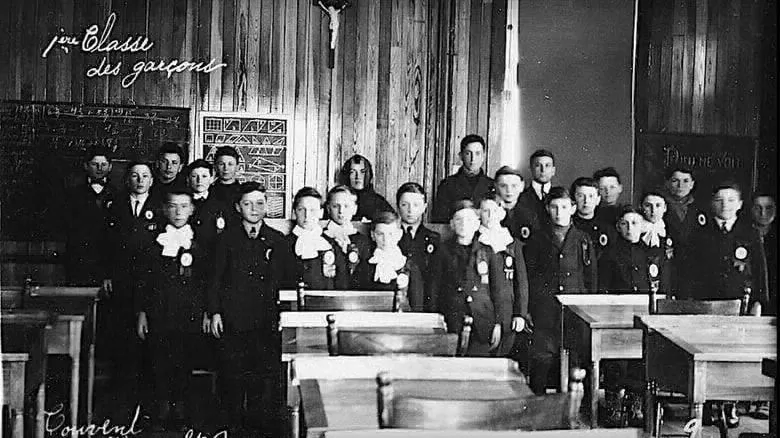Class of boys in Havre-Saint-Pierre, circa 1920–1930